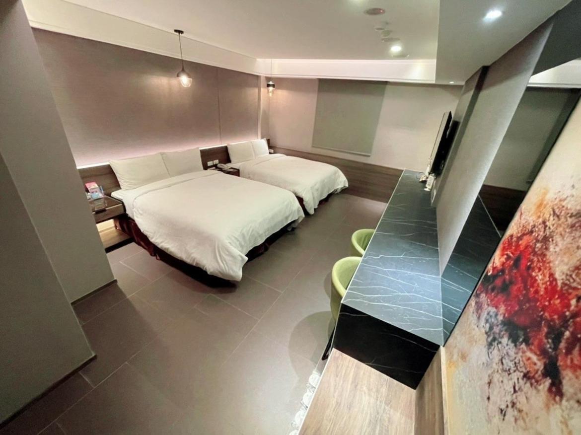 Ouge Motel - Fengshan Гаосюн Екстер'єр фото