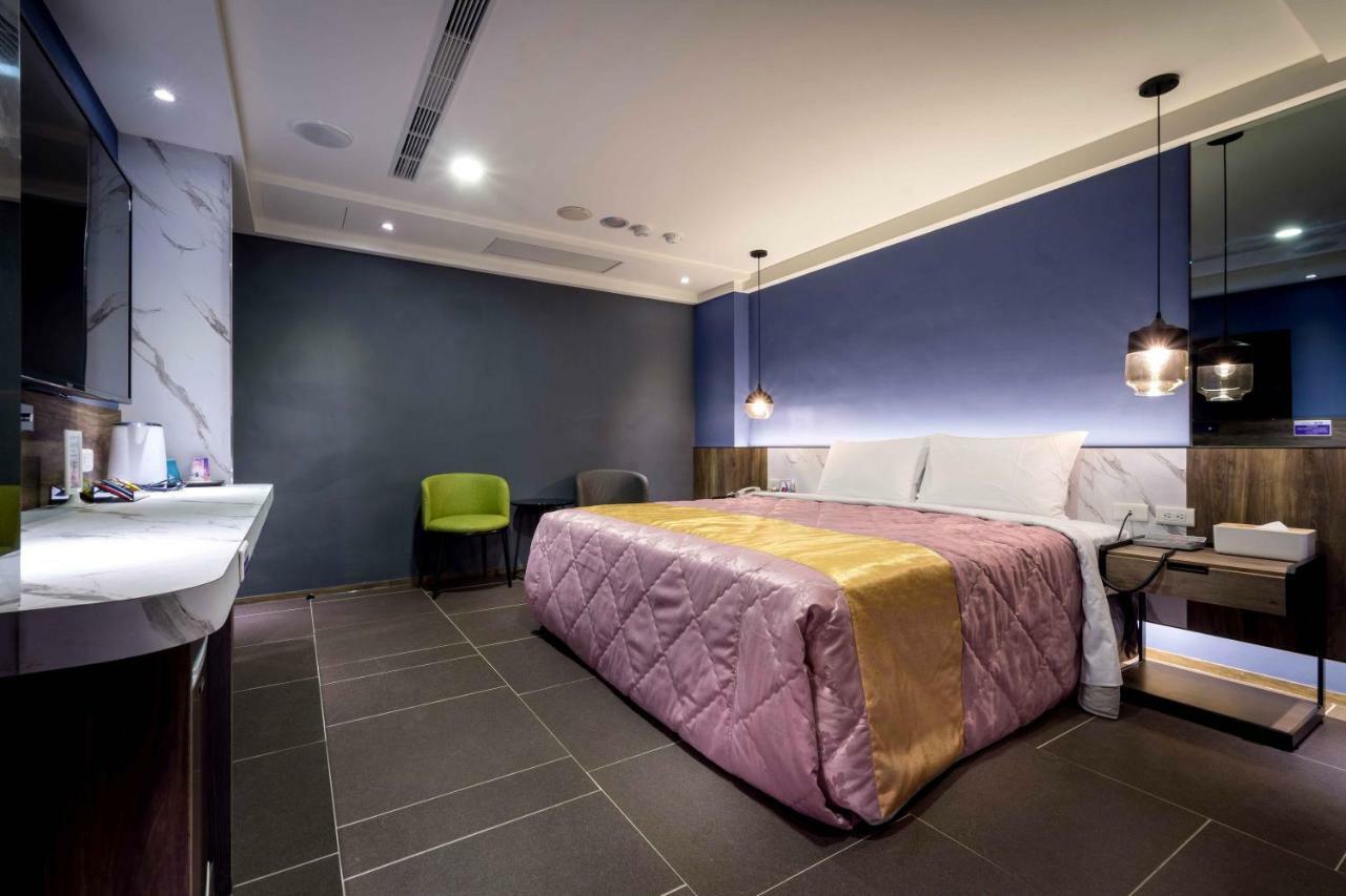 Ouge Motel - Fengshan Гаосюн Екстер'єр фото