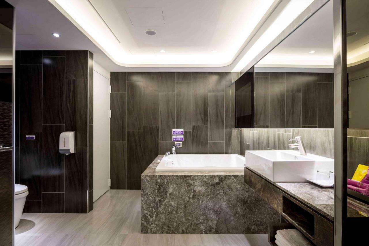Ouge Motel - Fengshan Гаосюн Екстер'єр фото