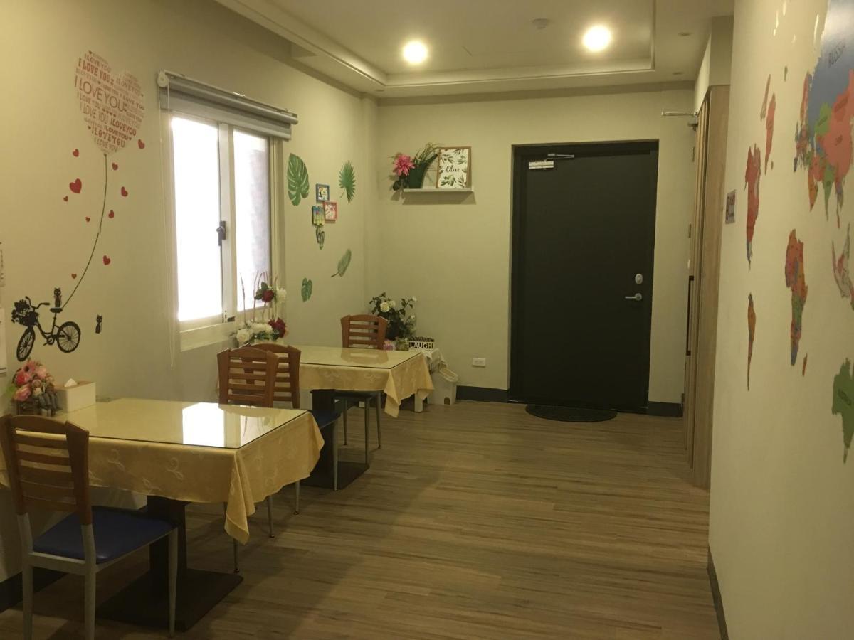 Ouge Motel - Fengshan Гаосюн Екстер'єр фото